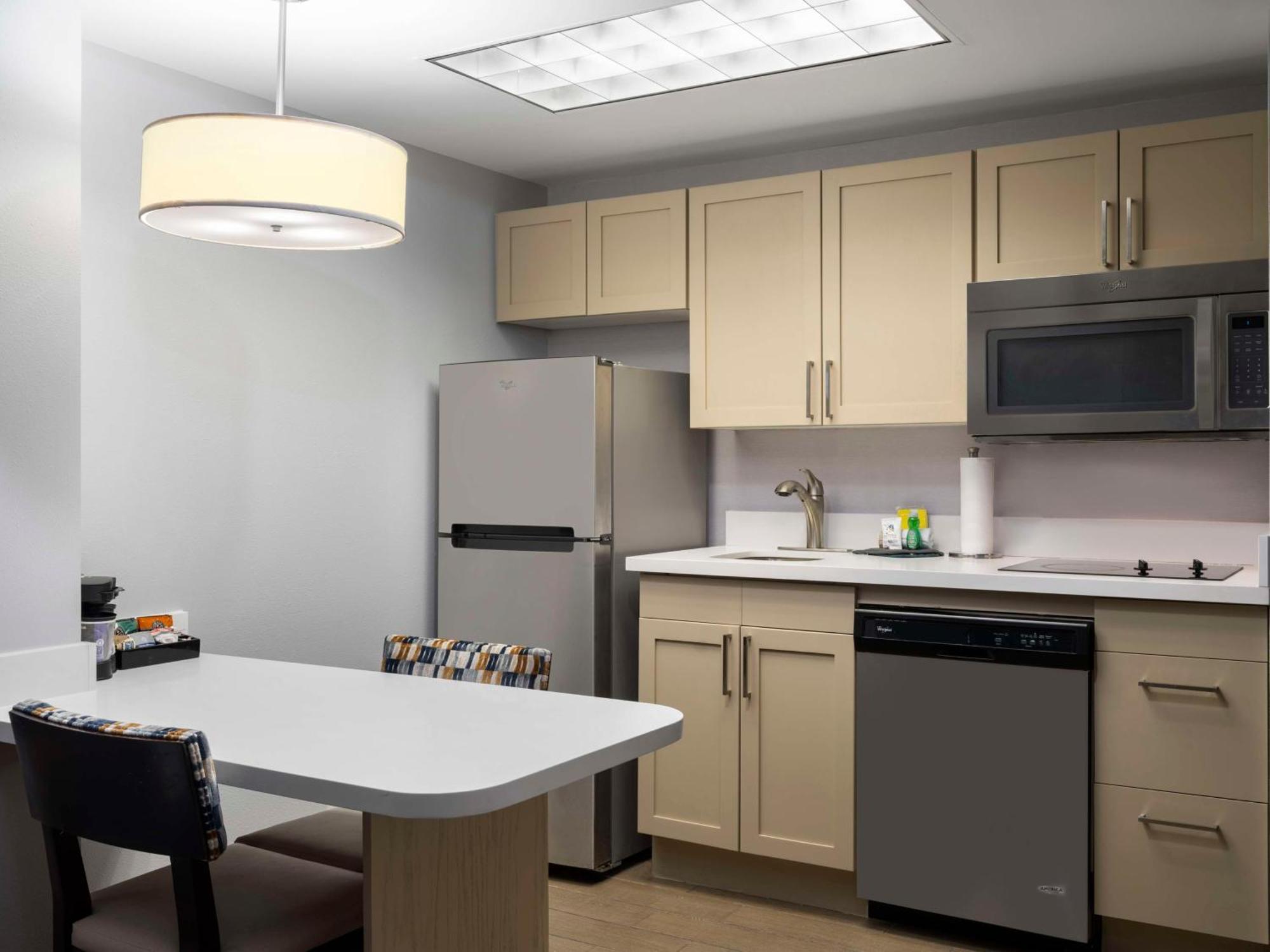 Homewood Suites Columbus - Airport Екстериор снимка