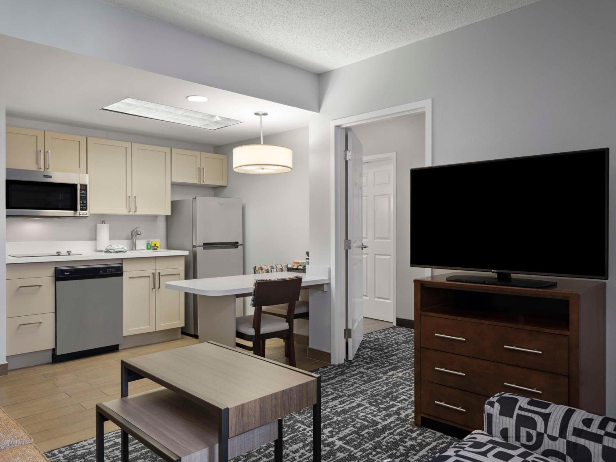 Homewood Suites Columbus - Airport Екстериор снимка